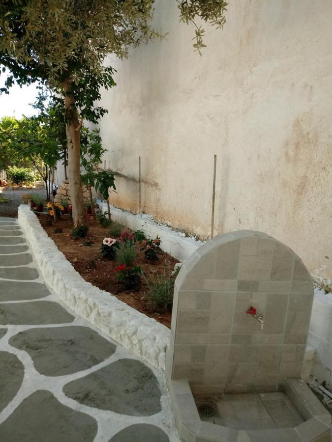 Hotel Poulakis Skála Dış mekan fotoğraf